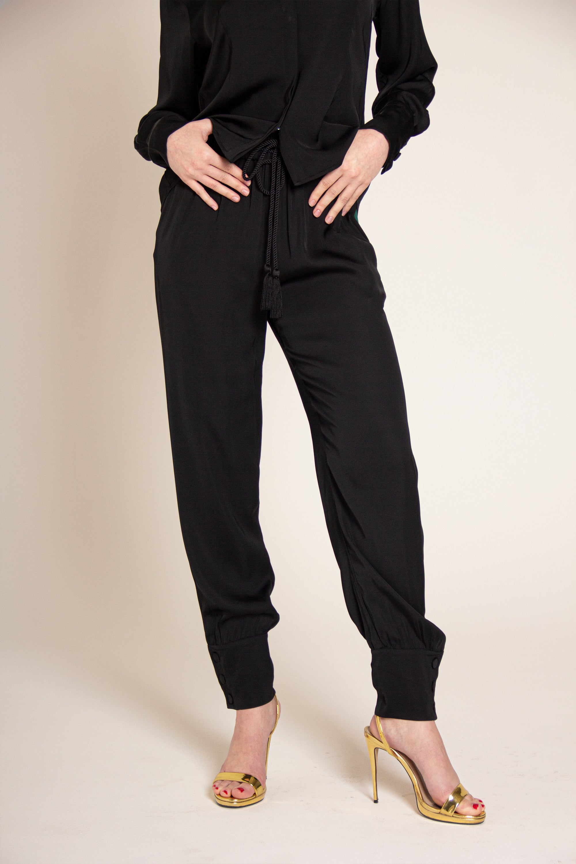 GAIA SILK PANT WITH TASSEL DRAWSTRING