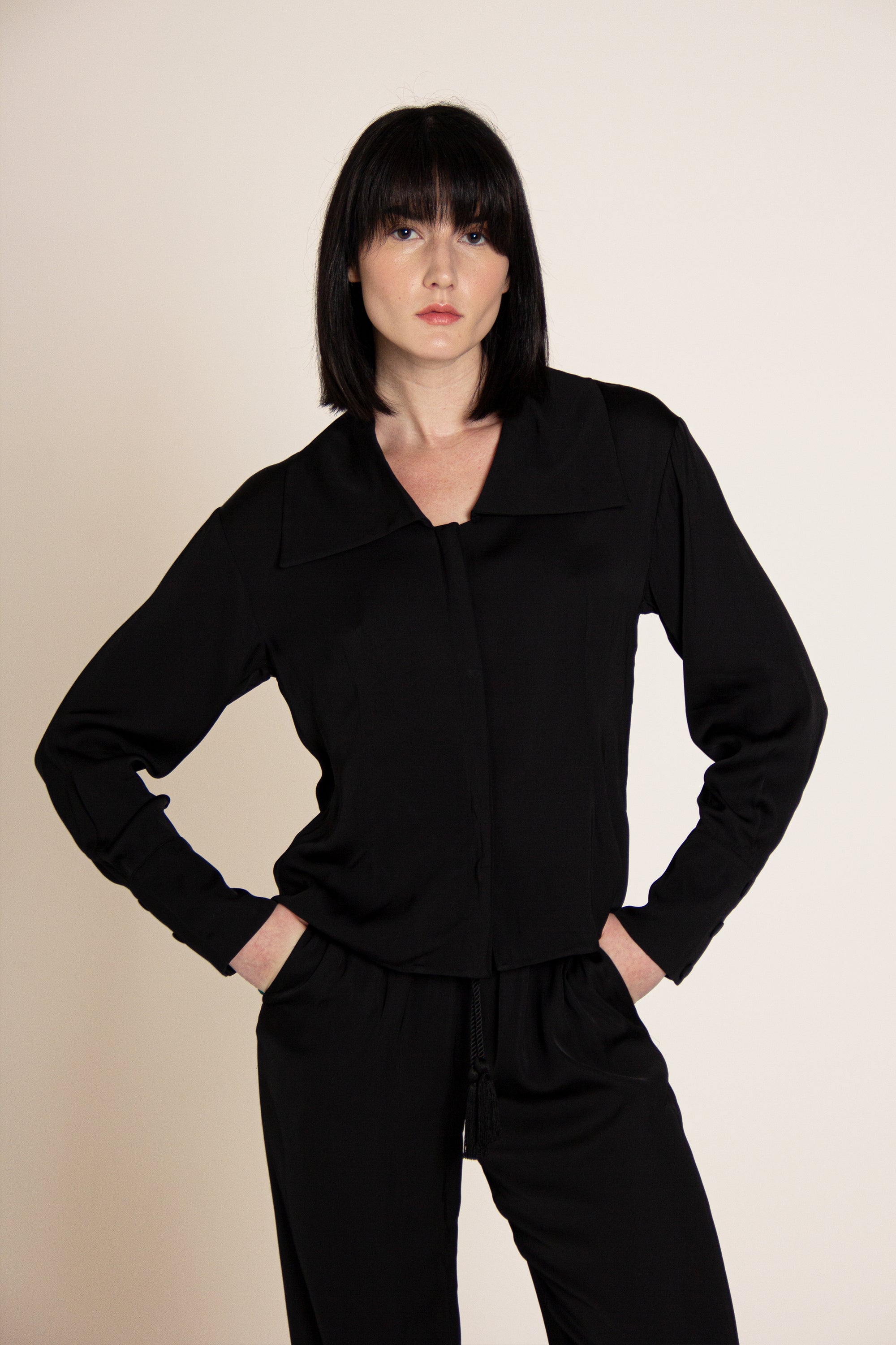 GAIA SILK PANT WITH TASSEL DRAWSTRING