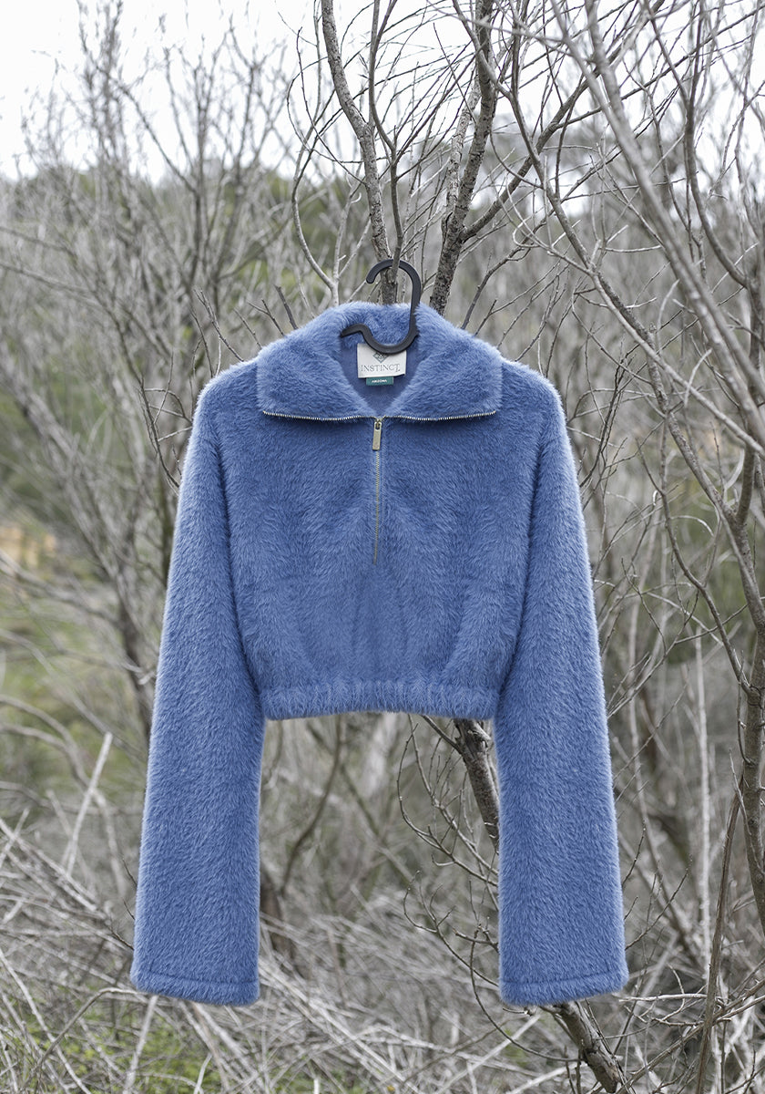 ANANDA PLUSH TEDDY CROPPED SWEATER